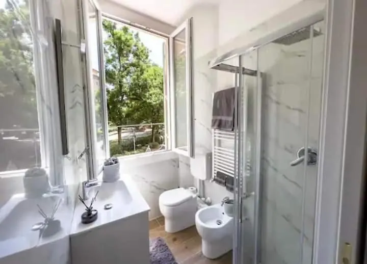 Bed and Breakfast Due Torri 5 Rooms Μπολόνια Ιταλία